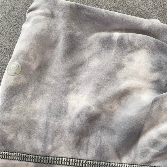 Lululemon Align  HR crop 21” * cross waist - Picture 5 of 6